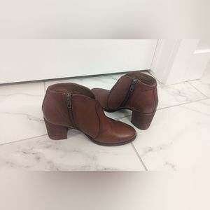 Frye Nora Booties Size 7